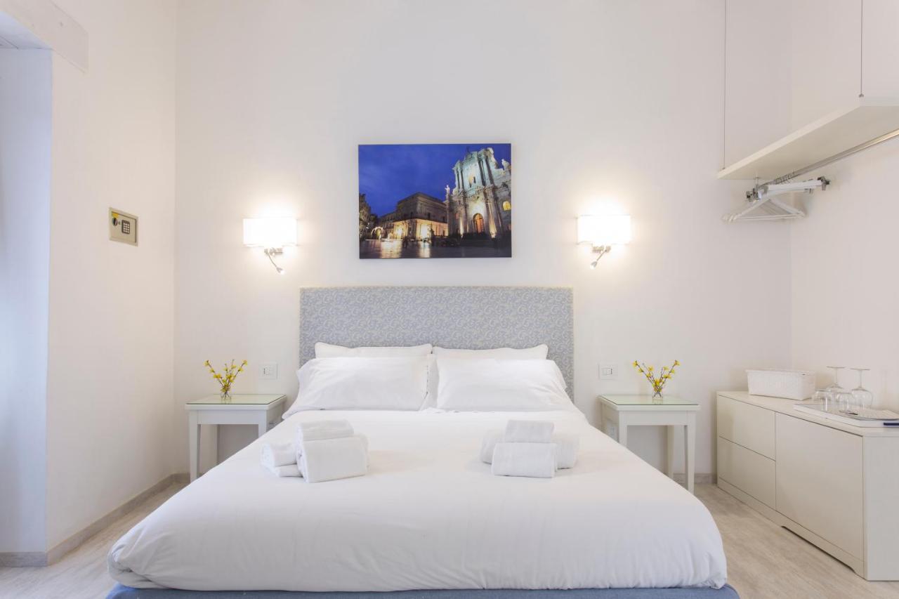 Affittacamere Ortygia Inn Rooms Con Terrazza Sul Mare E Jacuzzi Συρακούσες Εξωτερικό φωτογραφία